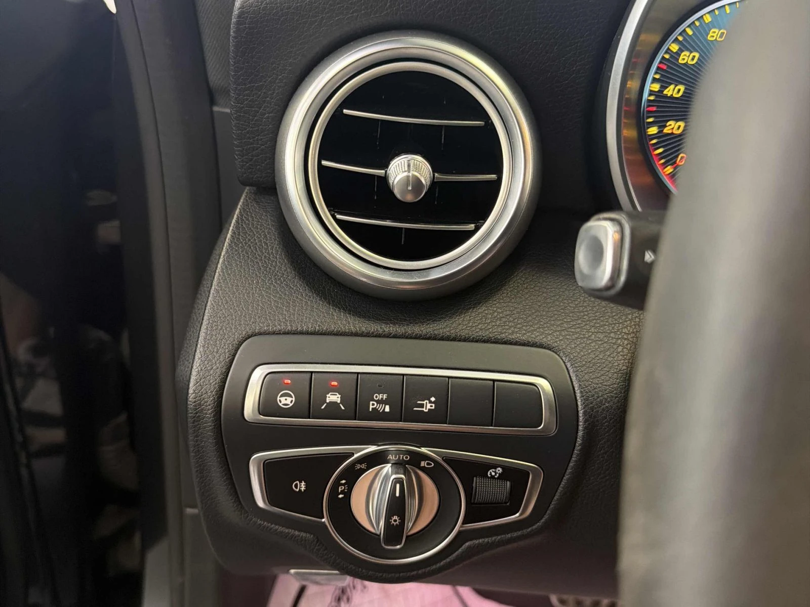 Mercedes-Benz C 43 AMG AMG-pkg* Burmester* Distronic* 360* CarPlay* , снимка 9 - Автомобили и джипове - 55779867