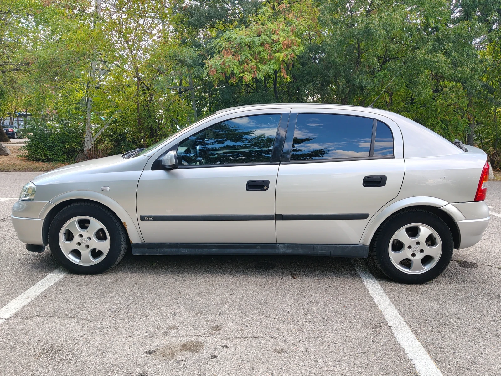 Opel Astra 1, 6 Mono стария мотор, снимка 3 - Автомобили и джипове - 56148006
