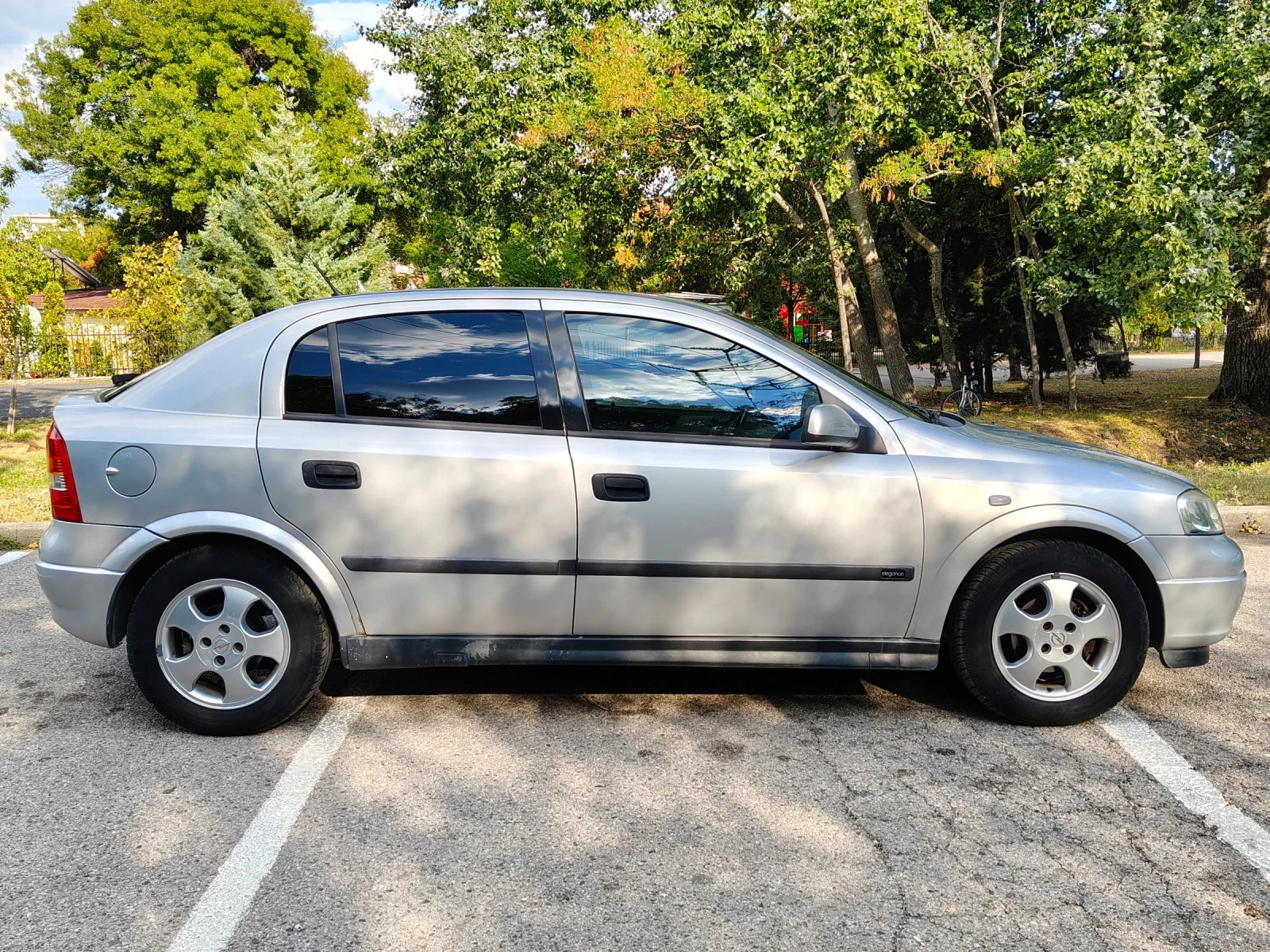 Opel Astra 1, 6 Mono стария мотор, снимка 4 - Автомобили и джипове - 56148006