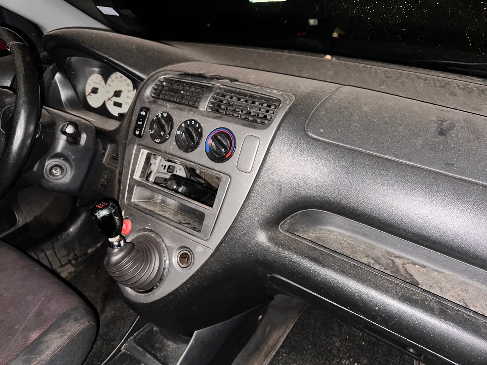 Honda Civic SPORT 2000 D, снимка 7 - Автомобили и джипове - 56531990