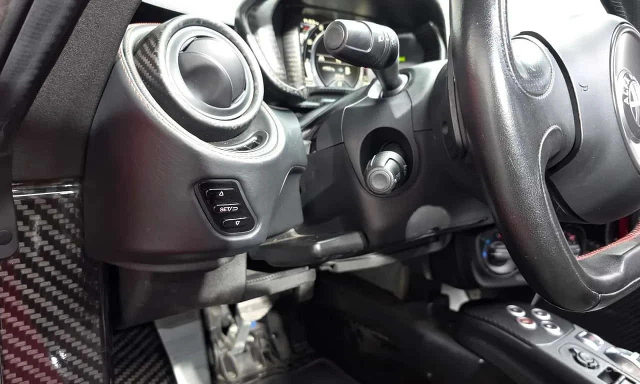 Alfa Romeo 4C 1.7 Spider, снимка 16 - Автомобили и джипове - 56602486