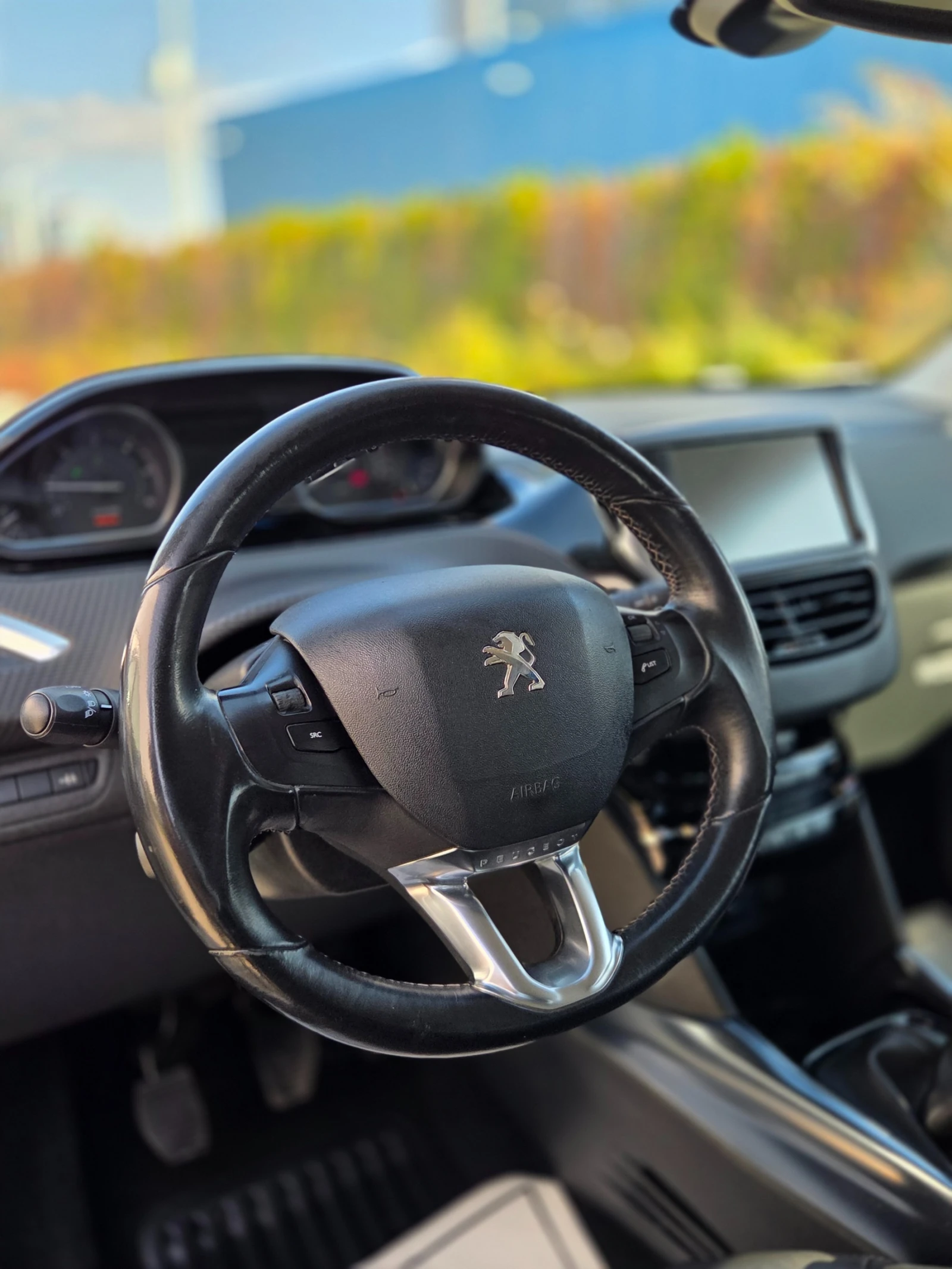 Peugeot 2008 1.6e-HDI ALLURE, снимка 12 - Автомобили и джипове - 56645092