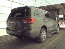 Toyota Sequoia LIMITED* 5.7* V8* ПОДГРЕВ* КАМЕРА* КЕЙЛЕС, снимка 2