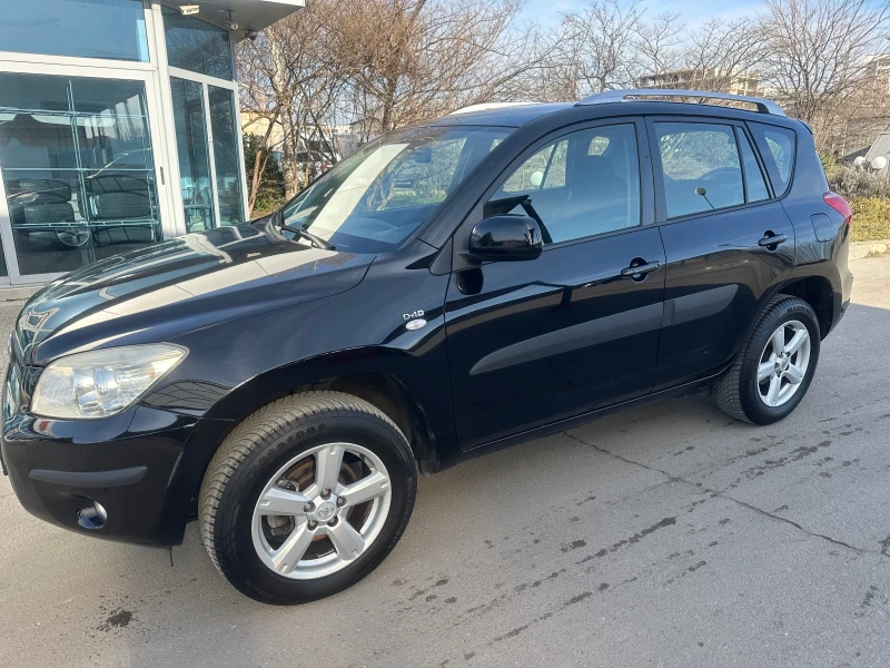 Toyota Rav4 2.2 D4D, снимка 3 - Автомобили и джипове - 49445317