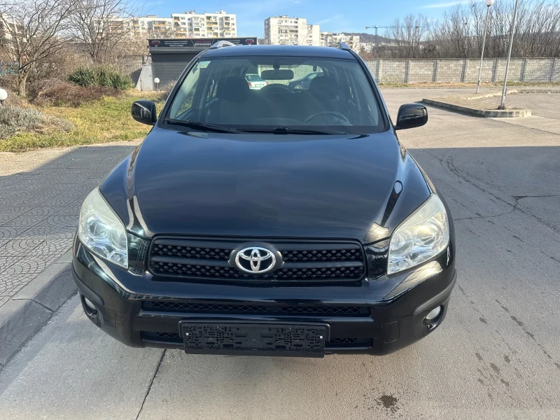 Toyota Rav4 2.2 D4D, снимка 2 - Автомобили и джипове - 49445317