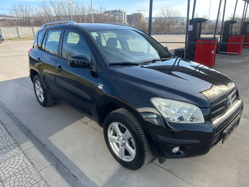 Toyota Rav4 2.2 D4D, снимка 1 - Автомобили и джипове - 49445317