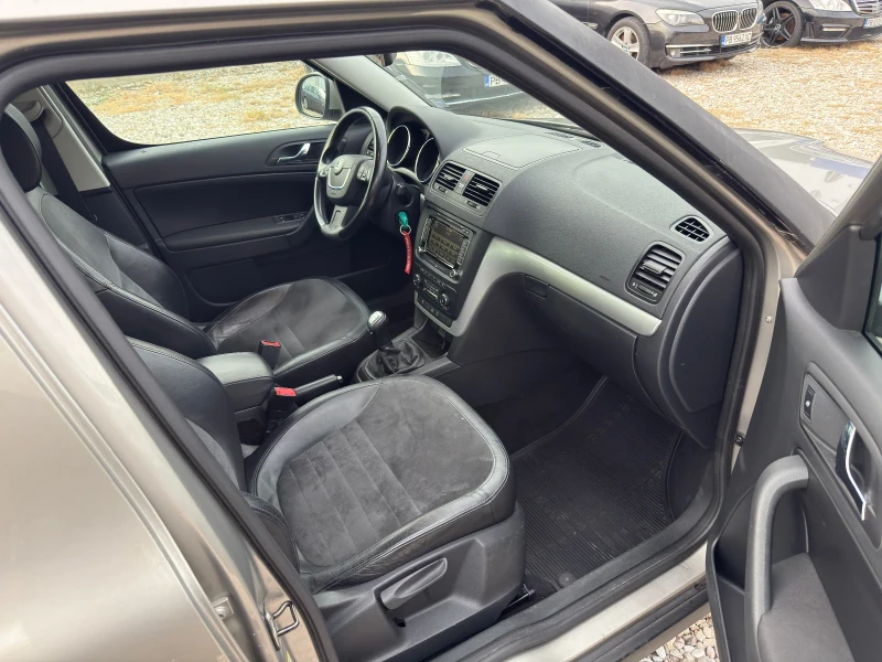 Skoda Yeti 1.8 T, снимка 10 - Автомобили и джипове - 52140060