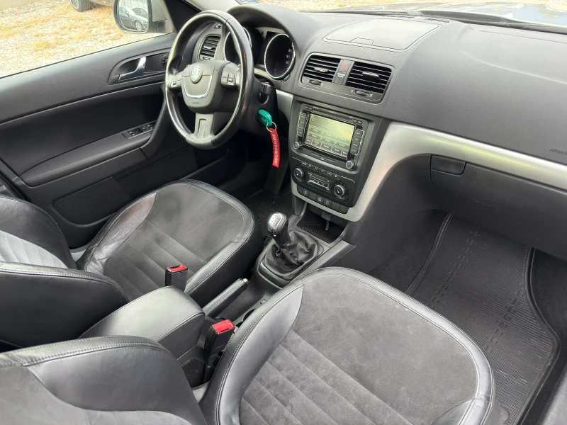 Skoda Yeti 1.8 T, снимка 11 - Автомобили и джипове - 52140060