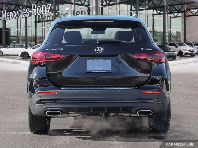 Mercedes-Benz GLA 250 * 250 4MATIC * CARFAX * ФИНАНСИРАНЕ, снимка 5 - Автомобили и джипове - 53186737