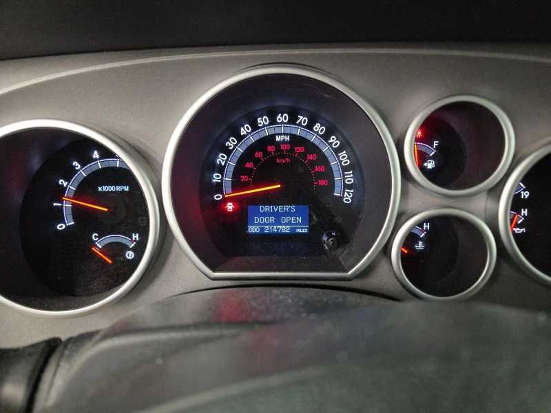 Toyota Sequoia LIMITED* 5.7* V8* ПОДГРЕВ* КАМЕРА* КЕЙЛЕС, снимка 12 - Автомобили и джипове - 53462626