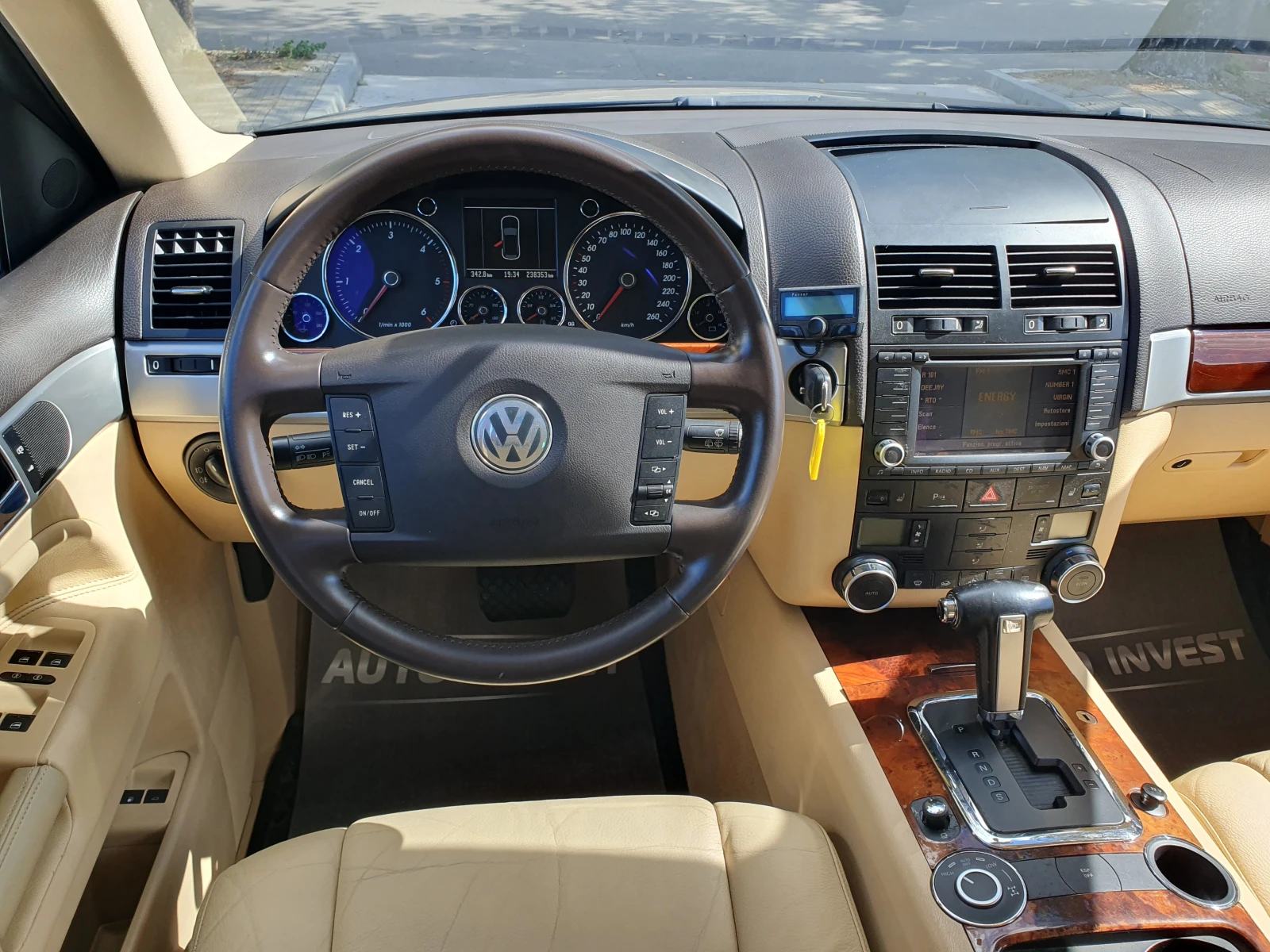 VW Touareg 3.0/224kc | Mobile.bg — изображение 12