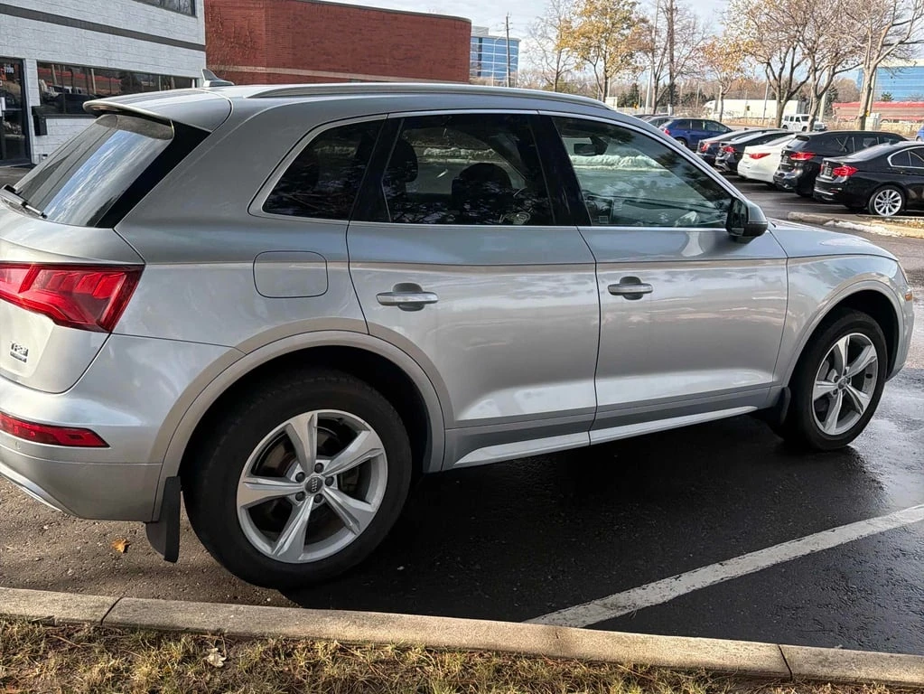 Audi Q5 * Progressiv * CARFAX * БЕЗ ПЪРВОНАЧАЛНА ВНОСКА - изображение 3