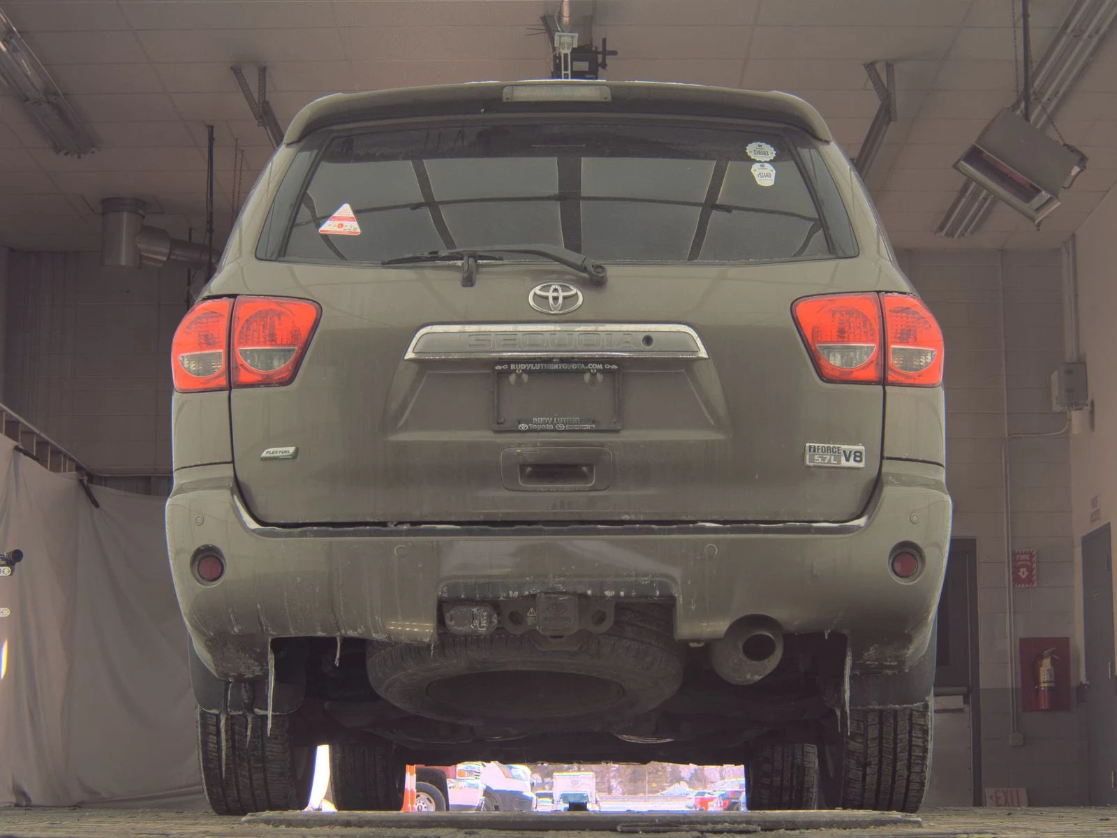 Toyota Sequoia LIMITED* 5.7* V8* ПОДГРЕВ* КАМЕРА* КЕЙЛЕС - изображение 6