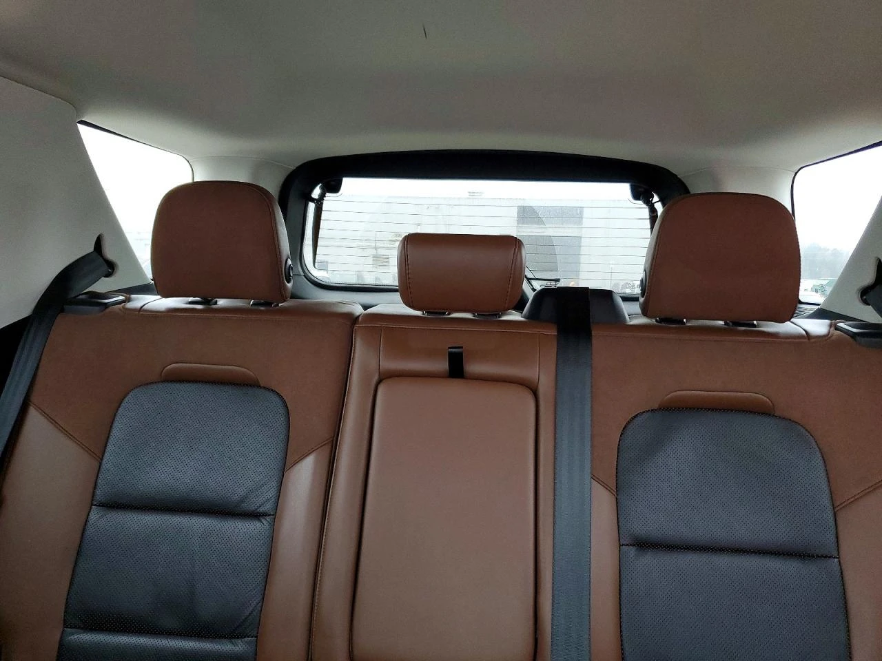 Ford Bronco SPORT BADLANDS / КОЖЕН САЛОН / ПОДГРЕВИ / ШИБИДАХ, снимка 10 - Автомобили и джипове - 53699307