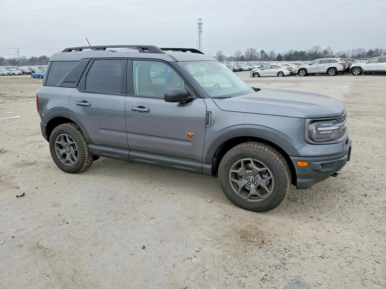 Ford Bronco SPORT BADLANDS / КОЖЕН САЛОН / ПОДГРЕВИ / ШИБИДАХ, снимка 3 - Автомобили и джипове - 53699307