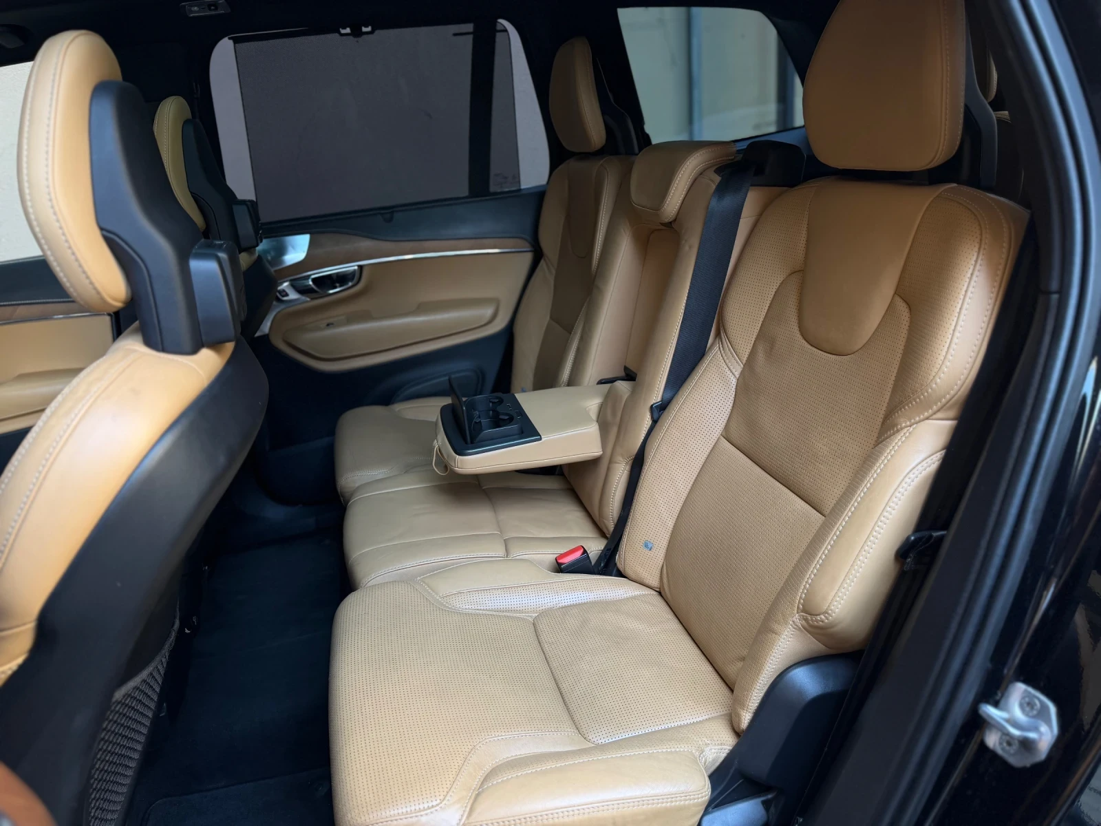 Volvo Xc90 2.0 D5 Limited Edition inscription, снимка 10 - Автомобили и джипове - 54556492