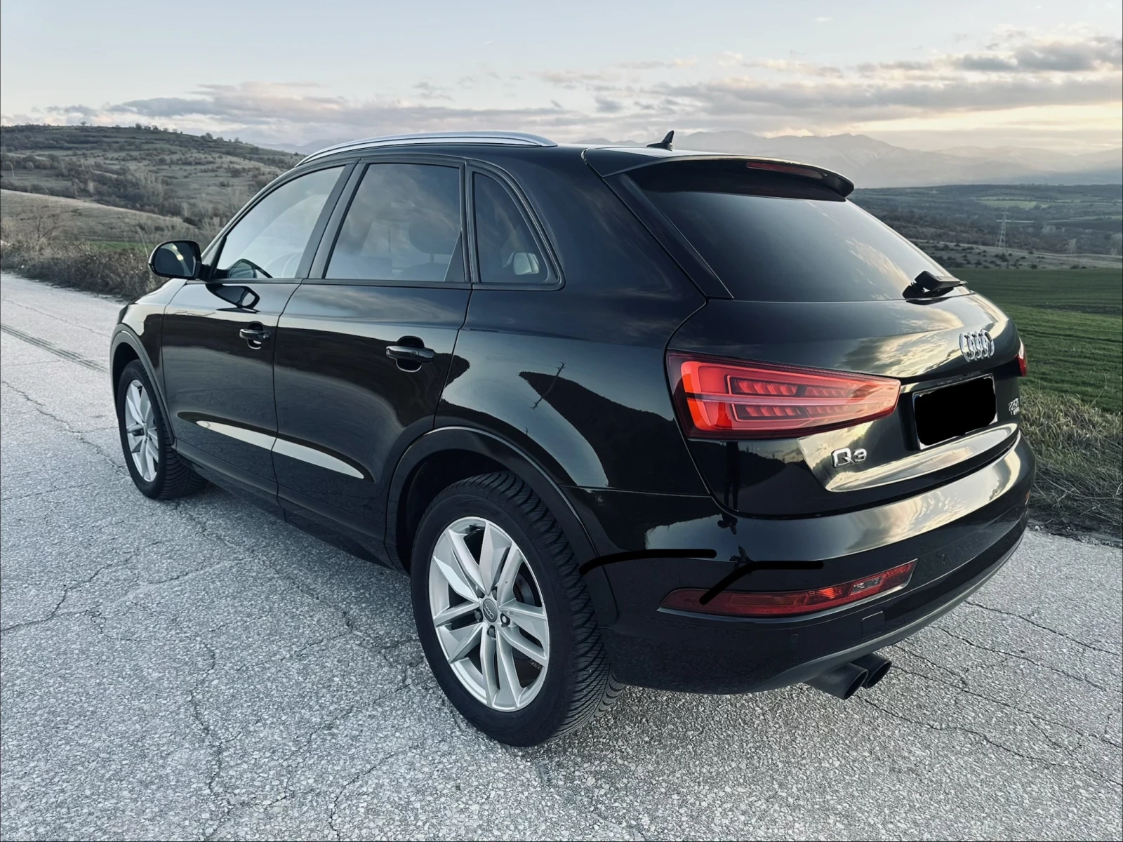 Audi Q3 2.0t Quattro , снимка 6 - Автомобили и джипове - 54576753