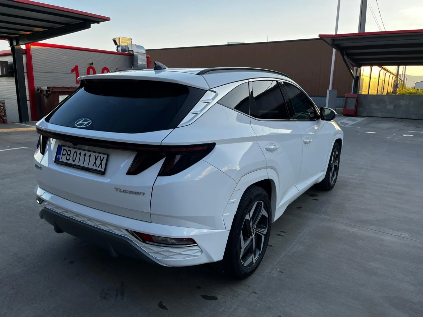 Hyundai Tucson 1.6 T - GDI Mild Hybrid , снимка 8 - Автомобили и джипове - 54581759