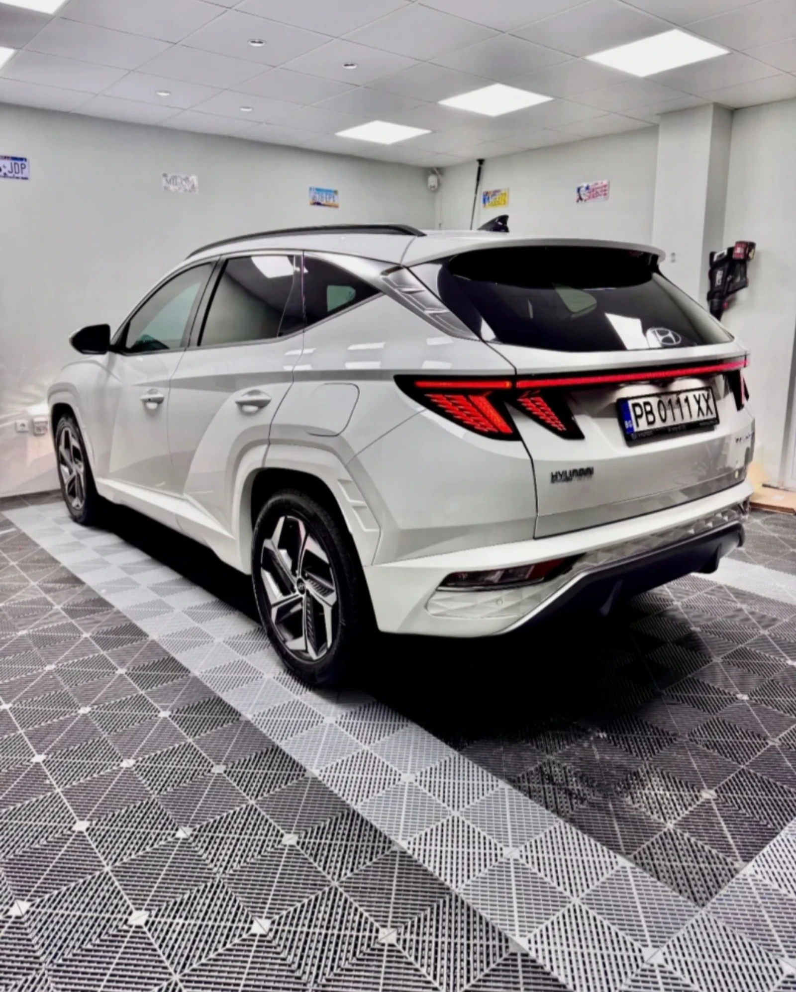 Hyundai Tucson 1.6 T - GDI Mild Hybrid , снимка 15 - Автомобили и джипове - 54581759