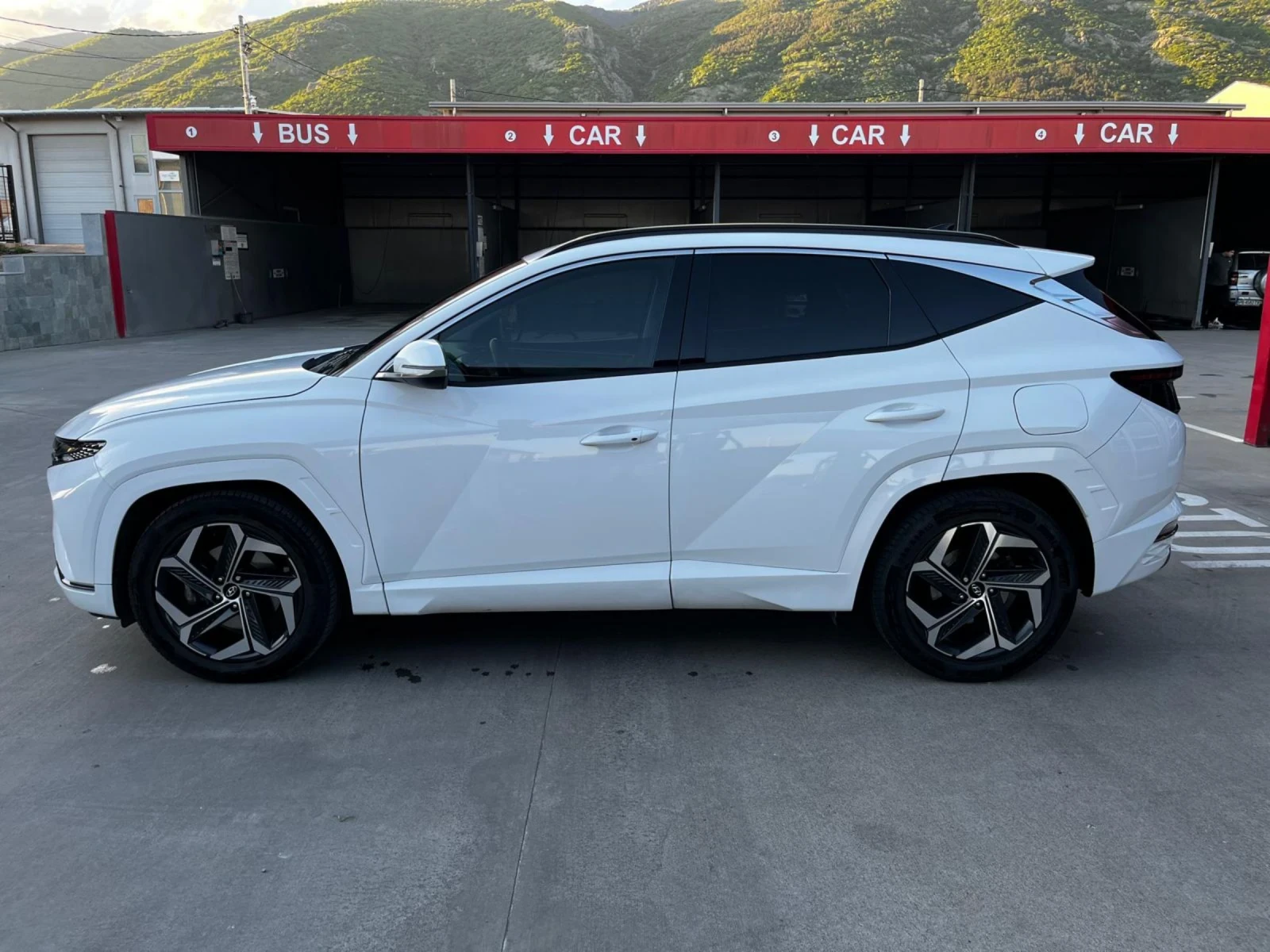 Hyundai Tucson 1.6 T - GDI Mild Hybrid , снимка 11 - Автомобили и джипове - 54581759