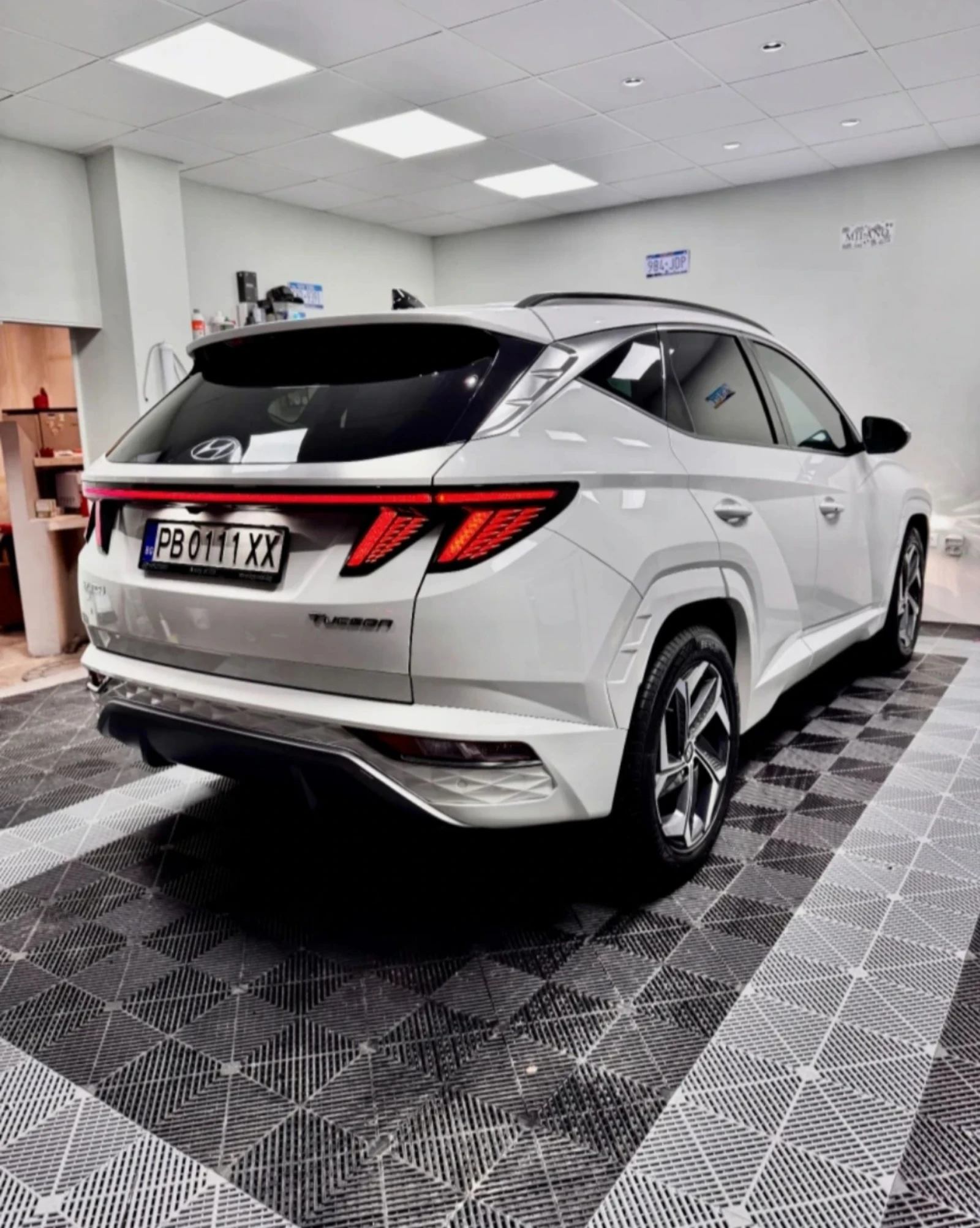 Hyundai Tucson 1.6 T - GDI Mild Hybrid , снимка 13 - Автомобили и джипове - 54581759