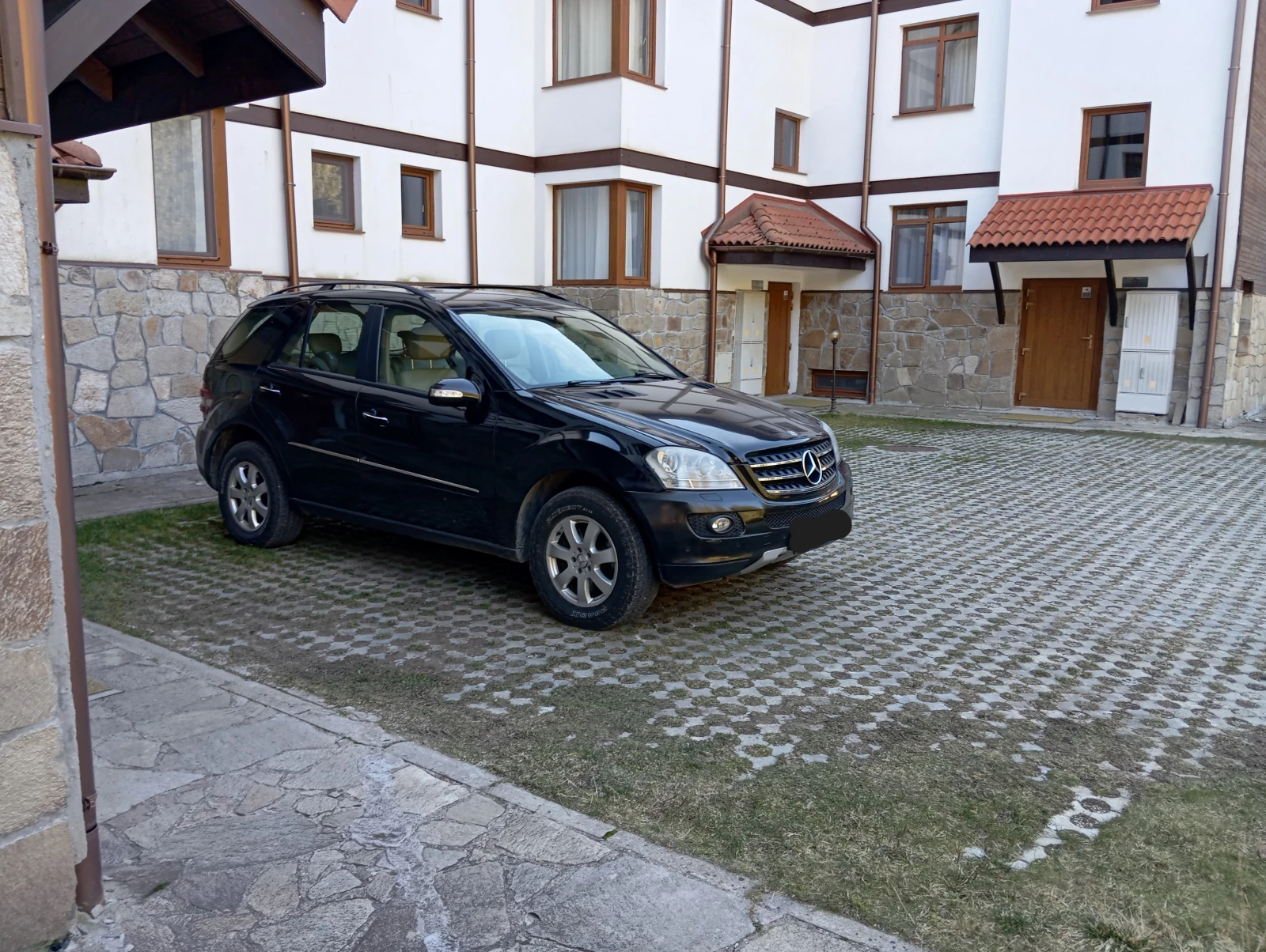 Mercedes-Benz ML 320, снимка 3 - Автомобили и джипове - 54622603