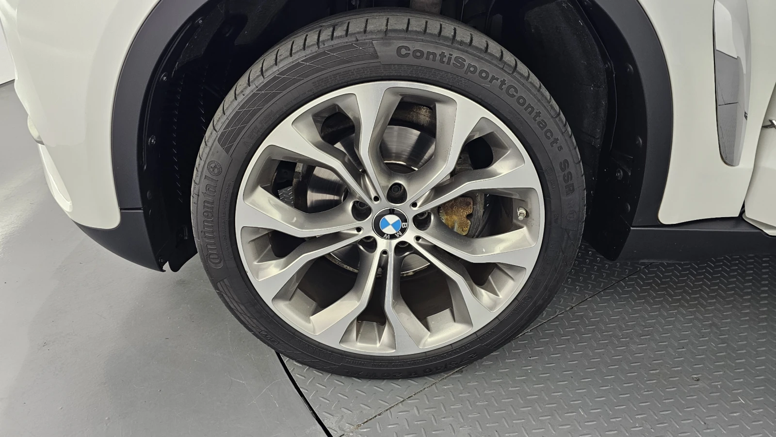 BMW X6 xDrive30d* 360* ЕЛ. БАГАЖНИК* HUD* КРАЙНА ЦЕНА, снимка 5 - Автомобили и джипове - 55340573