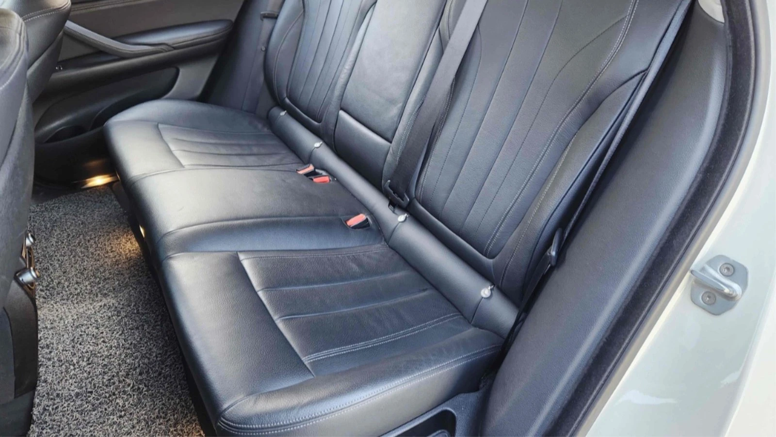 BMW X6 xDrive30d* ЛЮК* HUD* 360* BLIND SPOT* КРАЙНА ЦЕНА, снимка 8 - Автомобили и джипове - 55340573
