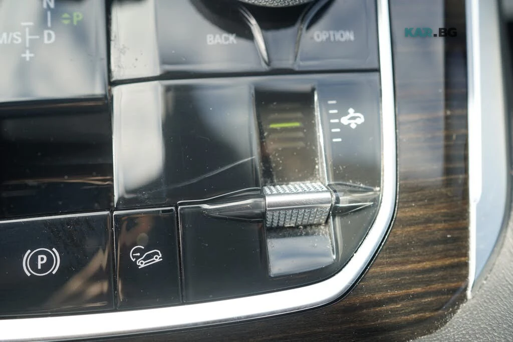 BMW X5 xDrive* 360* HUD* DISTRO* ОБДУХ* H/K* PANO* ВЪЗДУХ, снимка 9 - Автомобили и джипове - 55362430