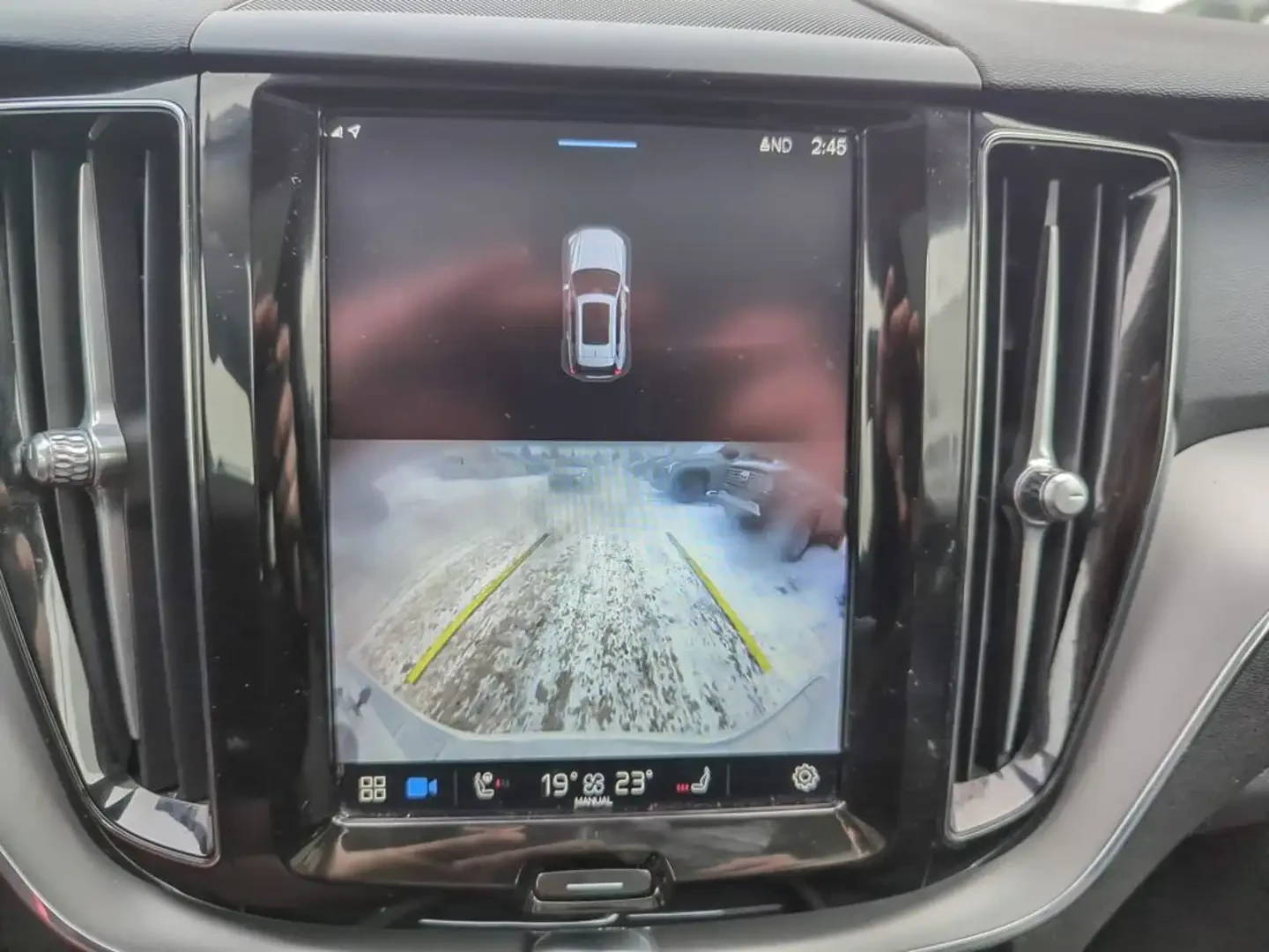 Volvo XC60 B5* ПОДГРЕВ* 360КАМЕРА* ПАНОРАМА* LANE* ASSIST* , снимка 11 - Автомобили и джипове - 55598119