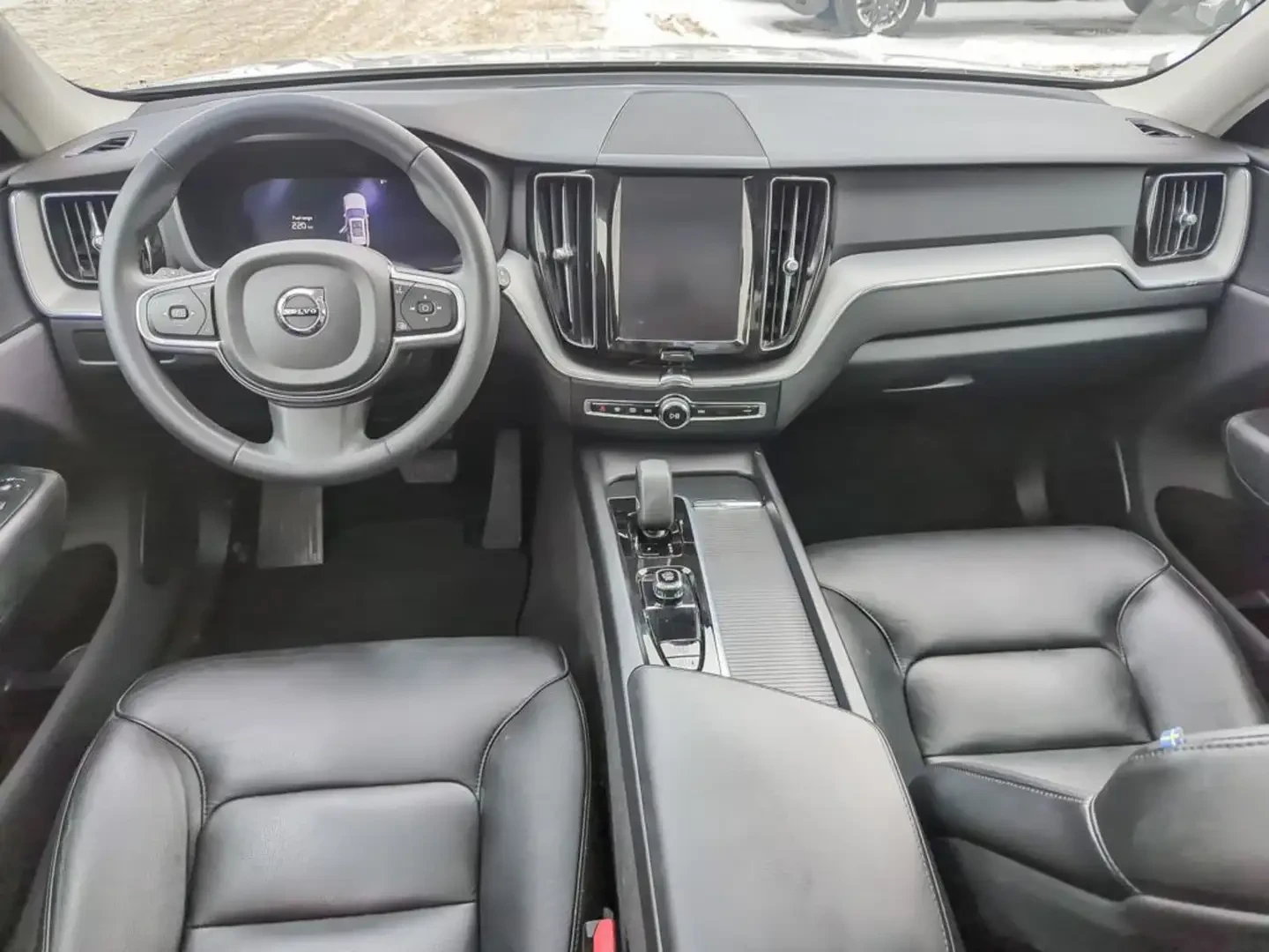 Volvo XC60 B5* ПОДГРЕВ* 360КАМЕРА* ПАНОРАМА* LANE* ASSIST* , снимка 8 - Автомобили и джипове - 55598119