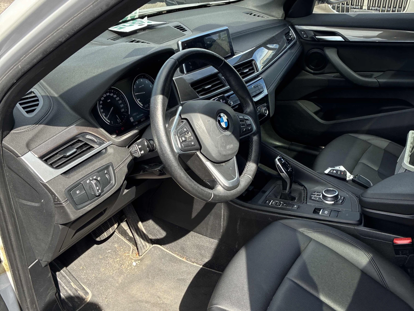 BMW X1 xDrive28i / Carfax / Автокредит, снимка 3 - Автомобили и джипове - 56228995