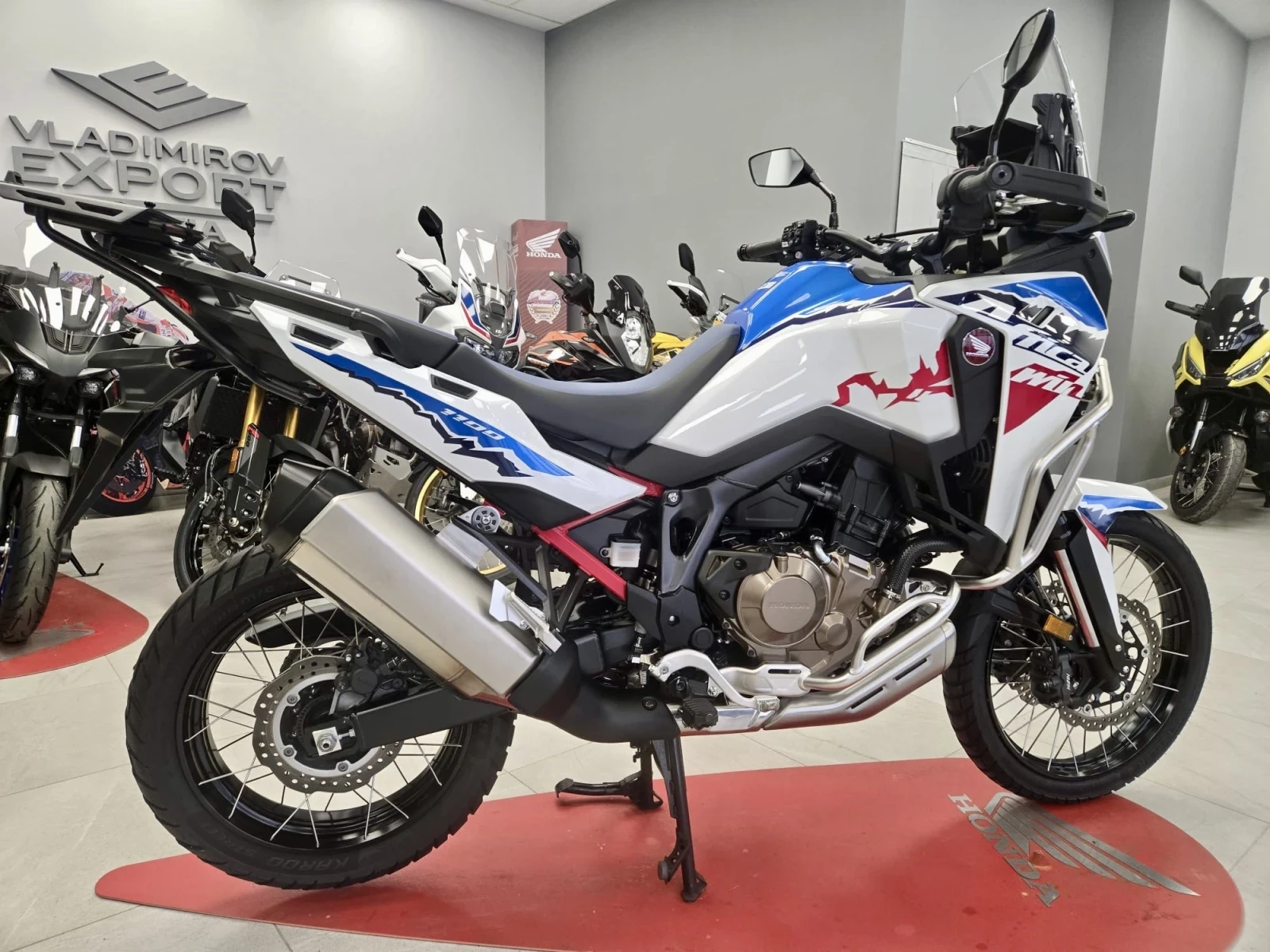 Honda Crf 1100 Tricolore 2024 , снимка 6 - Мотоциклети и мототехника - 53892727