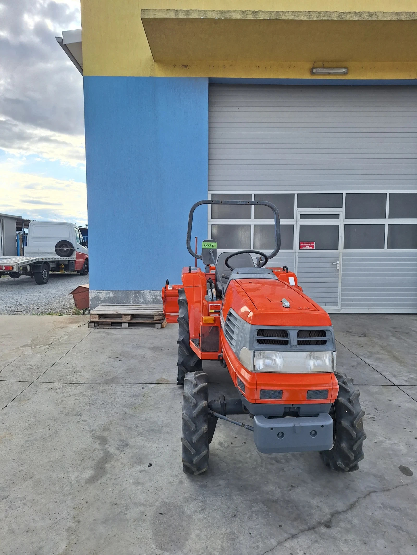 Трактор Kubota, снимка 2 - Селскостопанска техника - 56197714