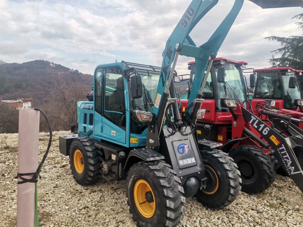 Челен товарач Komatsu 1 тон 65 к.с.
