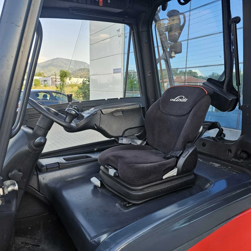 Електрокар Linde E30, снимка 7 - Индустриална техника - 52031519