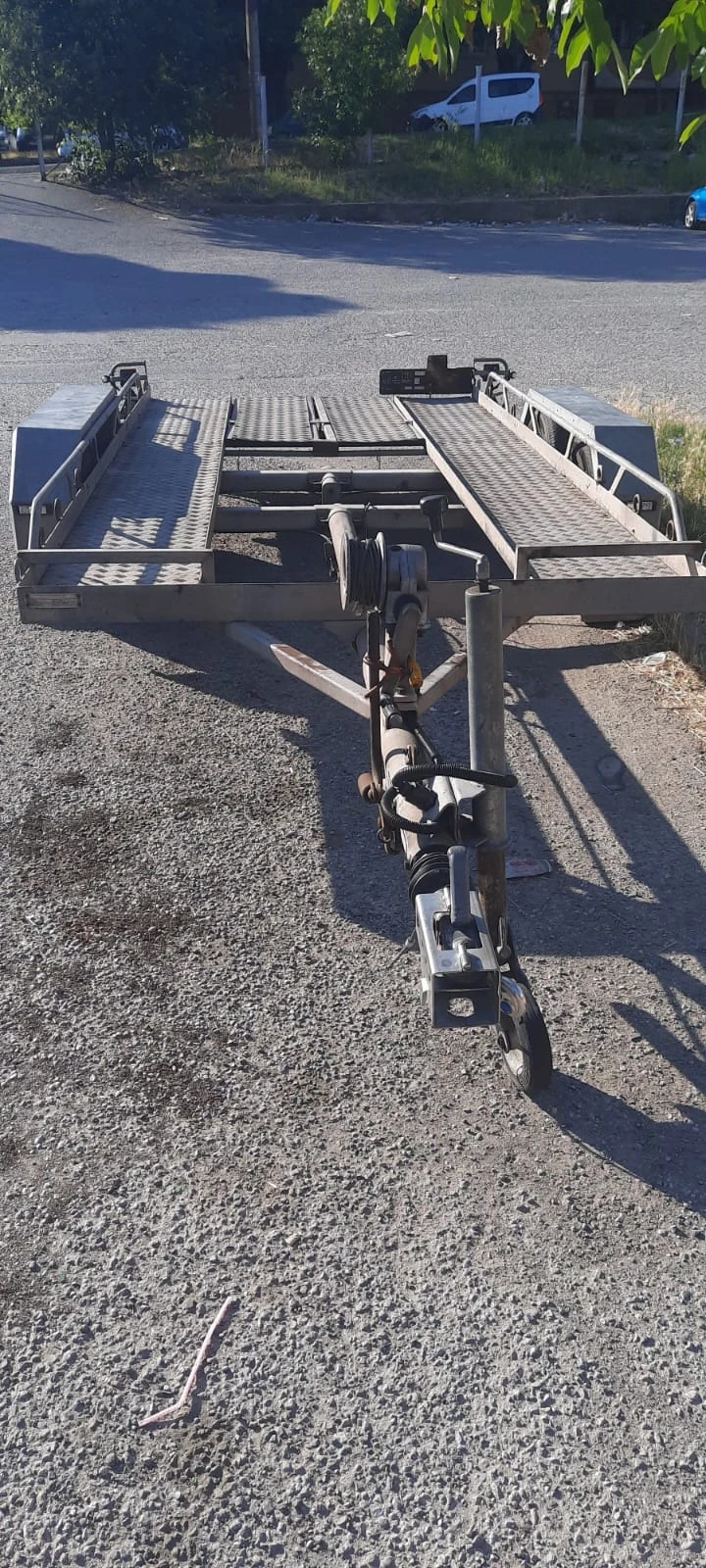 За автомобил Hofman