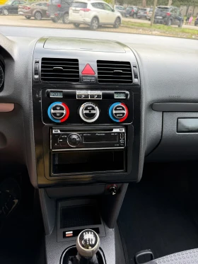 VW Touran 1.9TDI 105К.С. 6 СКОРОСТИ, снимка 10