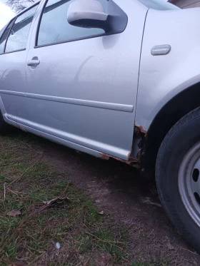 VW Golf - 800 € / 1564.66 лв. - 77326704 5