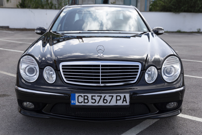 Mercedes-Benz E 55 AMG, снимка 3 - Автомобили и джипове - 45795734