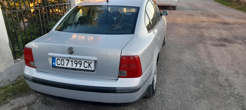 VW Passat B5, снимка 3 - Автомобили и джипове - 47668429