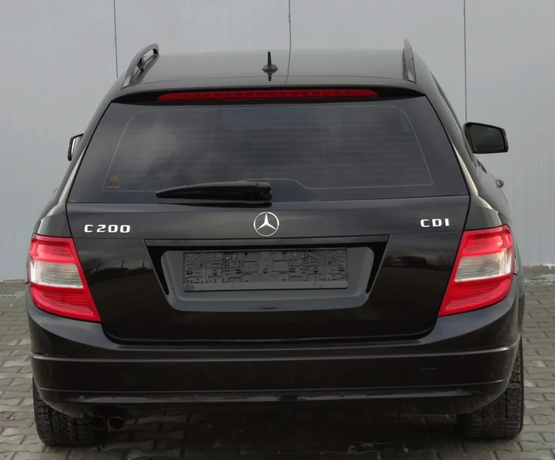 Mercedes-Benz C 200, снимка 5 - Автомобили и джипове - 48479622