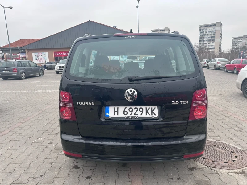 VW Touran, снимка 3 - Автомобили и джипове - 49303356