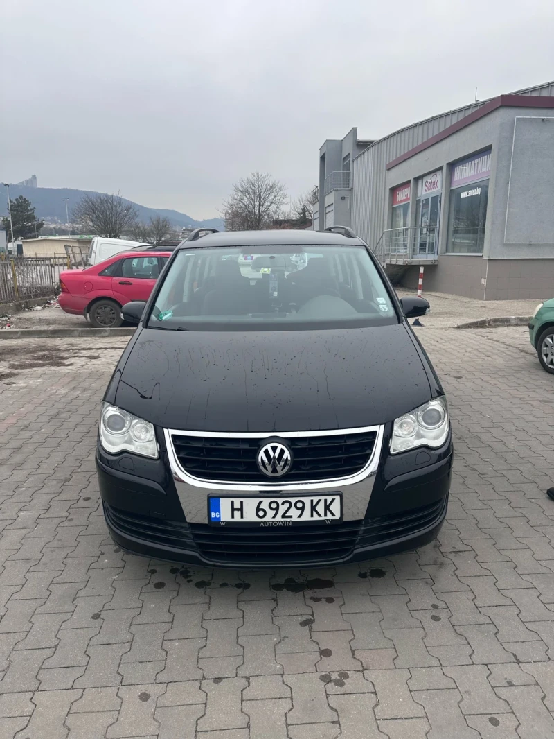 VW Touran, снимка 2 - Автомобили и джипове - 49303356