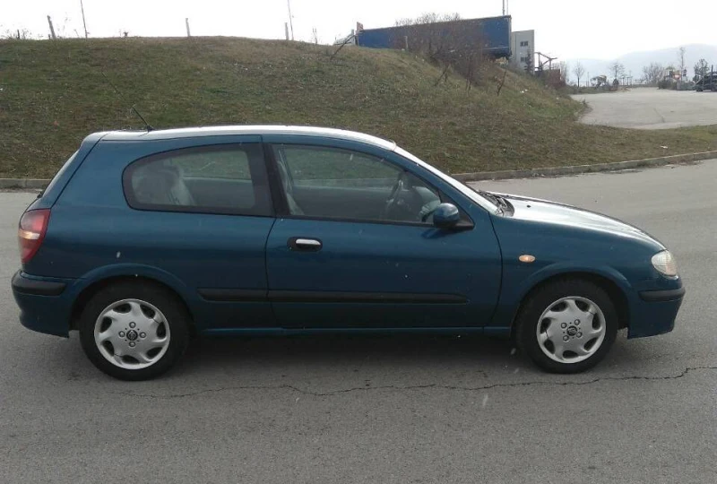 Nissan Almera, снимка 5 - Автомобили и джипове - 49520874