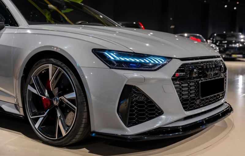 Audi Rs6 Avant 4.0 TFSI V8 Quattro, снимка 4 - Автомобили и джипове - 51374370