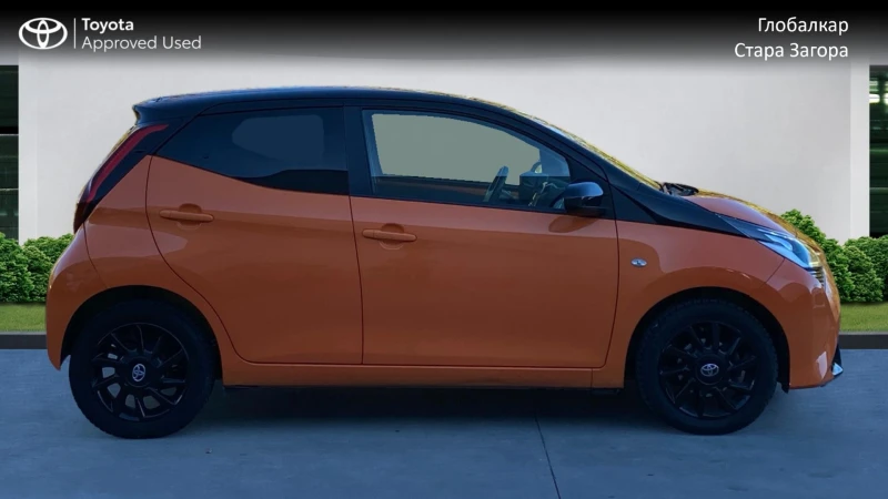 Toyota Aygo X-Cite 1.0 M/T, снимка 8 - Автомобили и джипове - 52239253