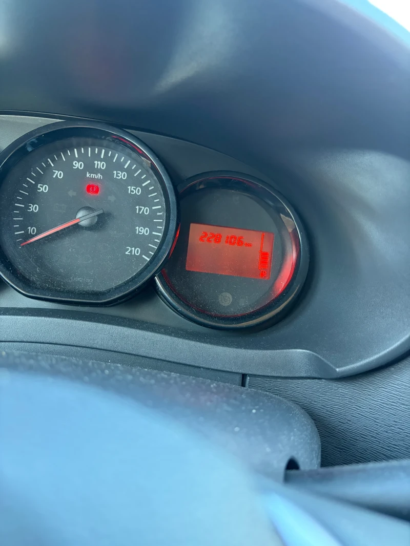 Dacia Dokker, снимка 13 - Автомобили и джипове - 53167691