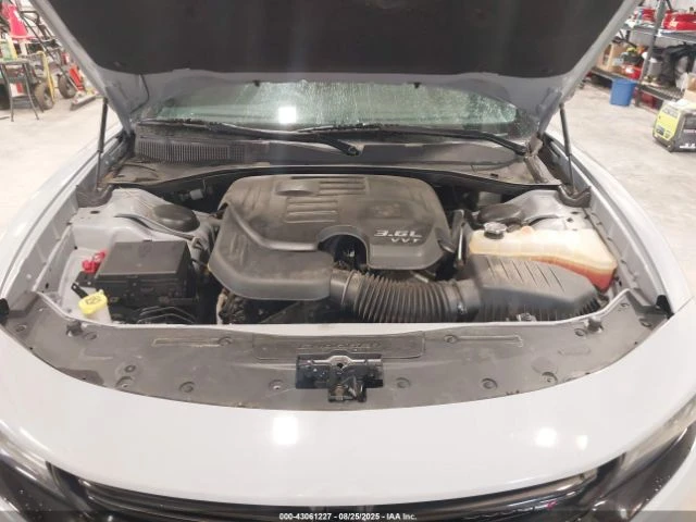Dodge Charger SXT AWD 3.6L V6 * Подходяща за ГАЗ | Mobile.bg — изображение 16