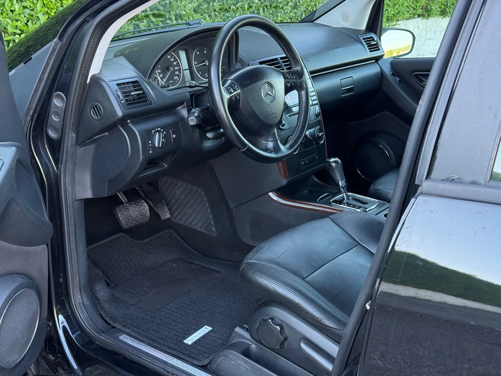 Mercedes-Benz A 200 2.0CDi 140к.с * Автоматик* * Ксенон*  - изображение 9
